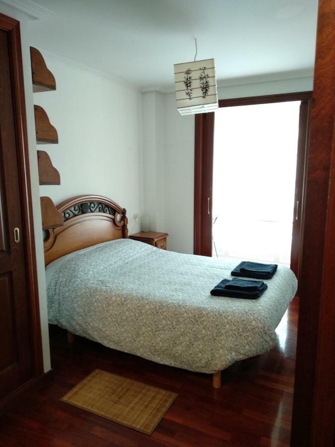 Acogedor Apartamento Cerca De Las Estaciones De Bus Y Tren A Coruna Bagian luar foto